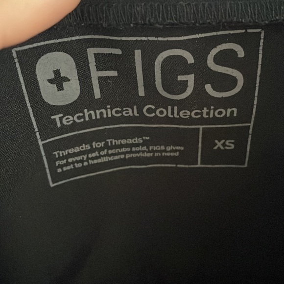Figs 3 Pocket Scrub Top SIZE XS - Picture 2 of 2